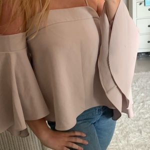 Milly off the shoulder flowy sleeve top